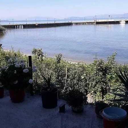 Selajdin Habitación en casa particular Pogradec